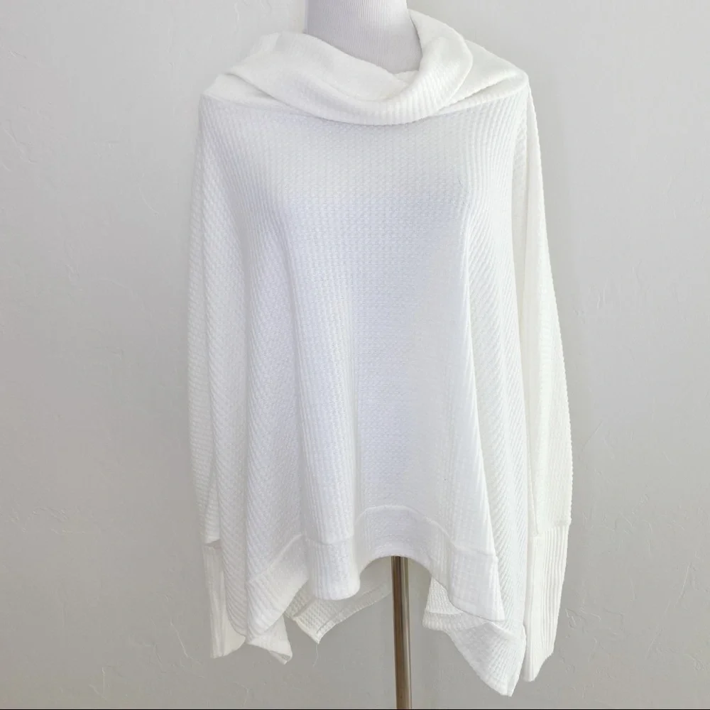 Women’s White Long Sleeve Hooded Waffle Knit Top